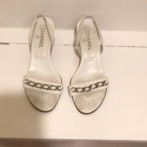 Chanel slingback